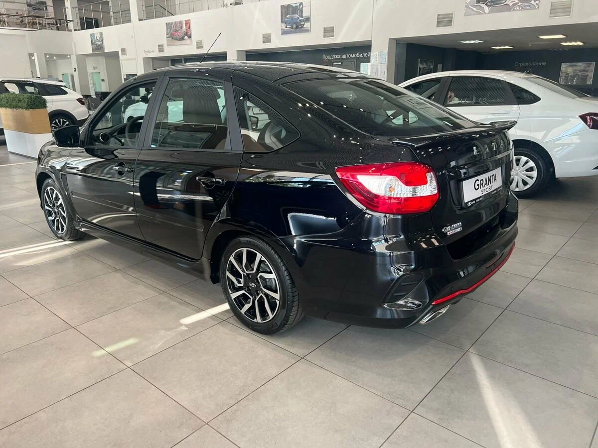 Lada Granta Sportline Лифтбек - фото №3