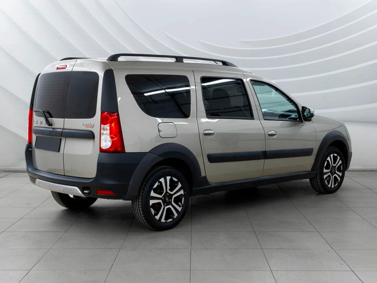 Lada Largus Cross - фото №7